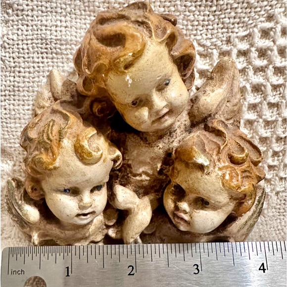 Three Cherub Heads In One Rustic Distressed Finish Wall Ornament Vtg 4x4” in - Picture 6 of 6